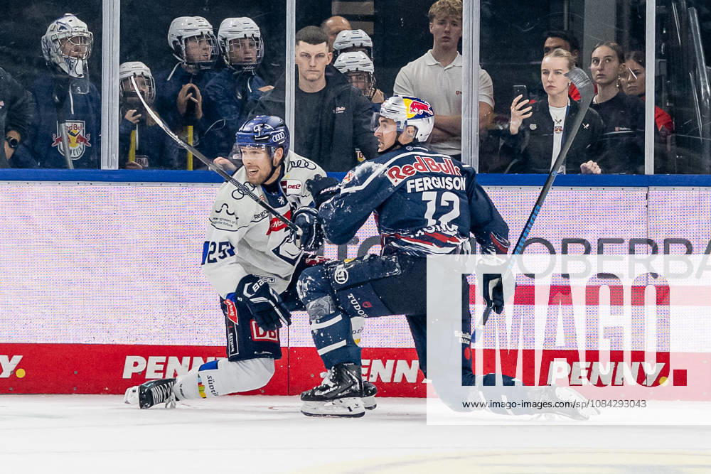 Leon Huettl (ERC Ingolstadt, 25) gegen Brady Ferguson (EHC Red Bull Muenchen, 12) GER, EHC Red Bull Muenchen vs. ERC Ingolstadt, DEL, Saison 2026 2027, 7. Spieltag, 09.10.2026. Foto: HMB Media Franz Feiner