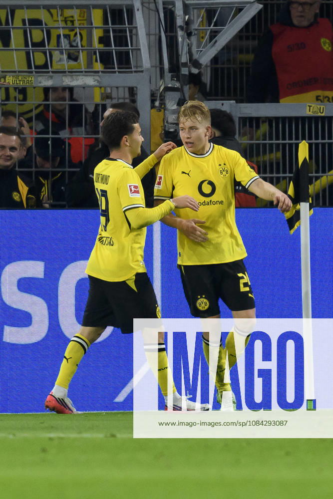 Daniel Svensson (Borussia Dortmund) Torjubel, jubelt nach seinem Treffer zum 1:0 waehrend des spiels der 1. Bundesliga zwischen Borussia Dortmund und SV Werder Bremen, Signal Iduna Park am 09. October 2026 in Dortmund, Deutschland. (Foto von Max Maiwald DeFodi Images) +++ Daniel Svensson (Borussia Dortmund) celebrates after scoring his team s first goal during the Bundesliga match between Borussia Dortmund and SV Werder Bremen at Signal Iduna Park on October 9, 2026 in Dortmund, Germany. (Photo by Max Maiwald DeFodi Images) DFB DFL REGULATIONS PROHIBIT ANY USE OF PHOTOGRAPHS AS IMAGE SEQUENCES AND OR QUASI-VIDEO. (Photo by Max Maiwald DeFodi Images) -