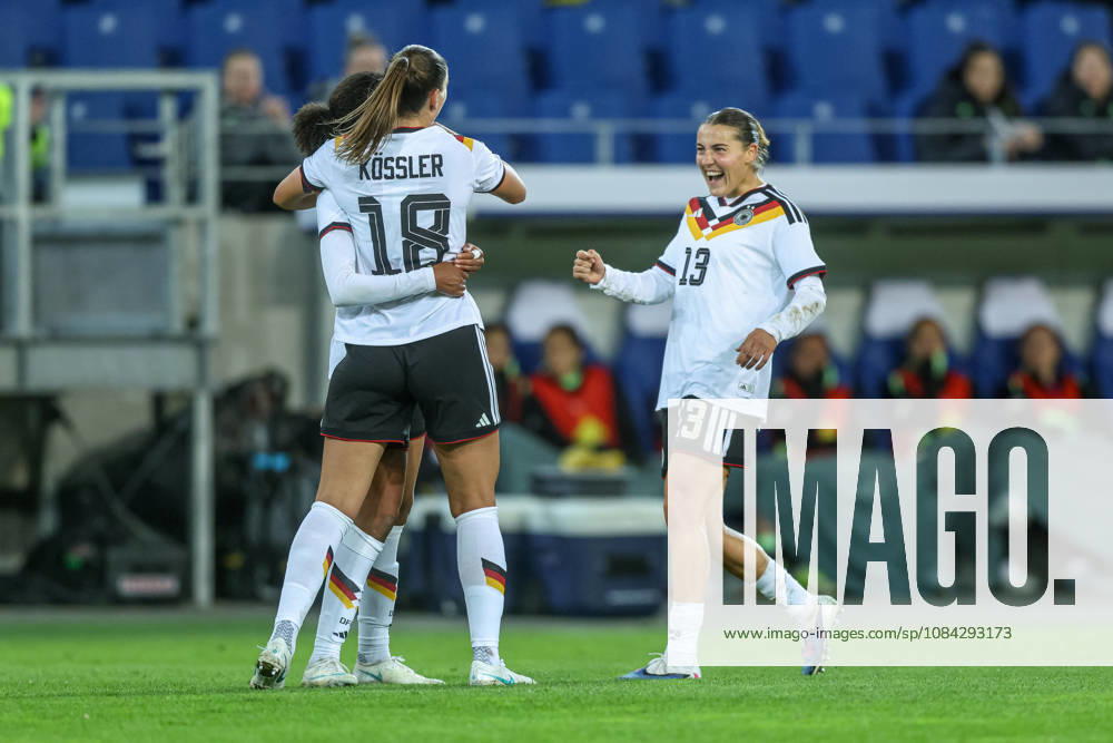 GER, Karlsruhe, Deutschland vs Australien, FIFA, DFB, Fussball, Spielzeit 2026 2027, BBBank Wildpark, Freundschaftsspiel im Bild: Melissa Kössler (Deutschland, Frauen Nationalmannschaft) erzielt das 2:0, Tor, Jubel und Freude, Emotionen mit Cora Zicai (Deutschland, Frauen Nationalmannschaft) und Carlotta Wamser (Deutschland, Frauen Nationalmannschaft) DFB DFL REGULATIONS PROHIBIT ANY USE OF PHOTOGRAPHS AS IMAGE SEQUENCES AND OR QUASI-VIDEO