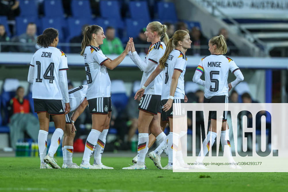 GER, Karlsruhe, Deutschland vs Australien, FIFA, DFB, Fussball, Spielzeit 2026 2027, BBBank Wildpark, Freundschaftsspiel im Bild: Melissa Kössler (Deutschland, Frauen Nationalmannschaft) erzielt das 2:0, Tor, Jubel und Freude, Emotionen mit Cora Zicai (Deutschland, Frauen Nationalmannschaft) DFB DFL REGULATIONS PROHIBIT ANY USE OF PHOTOGRAPHS AS IMAGE SEQUENCES AND OR QUASI-VIDEO