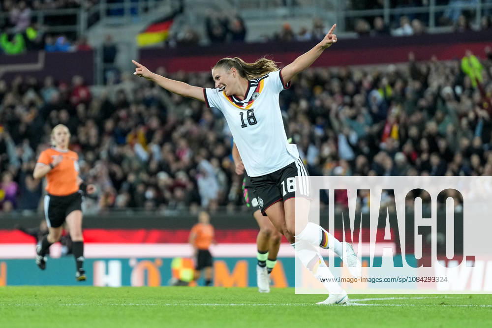 Melissa Kössler Melissa Koessler (Deutschland Frauen-Nationalmannschaft, 18) Torjubel, Emotionen, Torschuss, Abschluss, Torerfolg, Tor, Treffer , Deutschland, Fussball, Länderspiel, Freundschaftsspiel, Testspiel, 2026 2027, Deutschland vs. Australien, 09.10.2026, BBBank Wildpark, Karlsruhe Karlsruhe BBBank Wildpark Baden-Wuerttemberg Deutschland