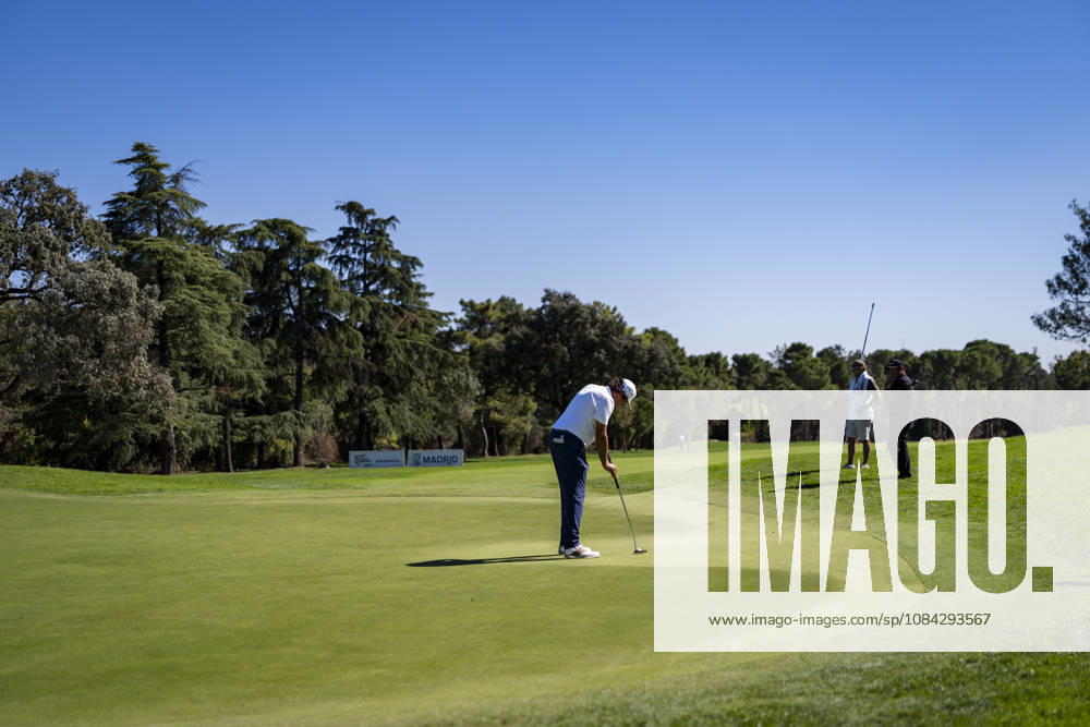Open de Espana presented by Madrid - Day Two MADRID, SPAIN - OCTOBER 9: A general view of the field while Eugenio Chacarra of Spain putts on day two of the Open de Espana presented by Madrid at Club de Campo Villa de Madrid on October 9, 2026 in Madrid, Spain. Madrid Club de Campo Villa de Madrid Madrid Spain