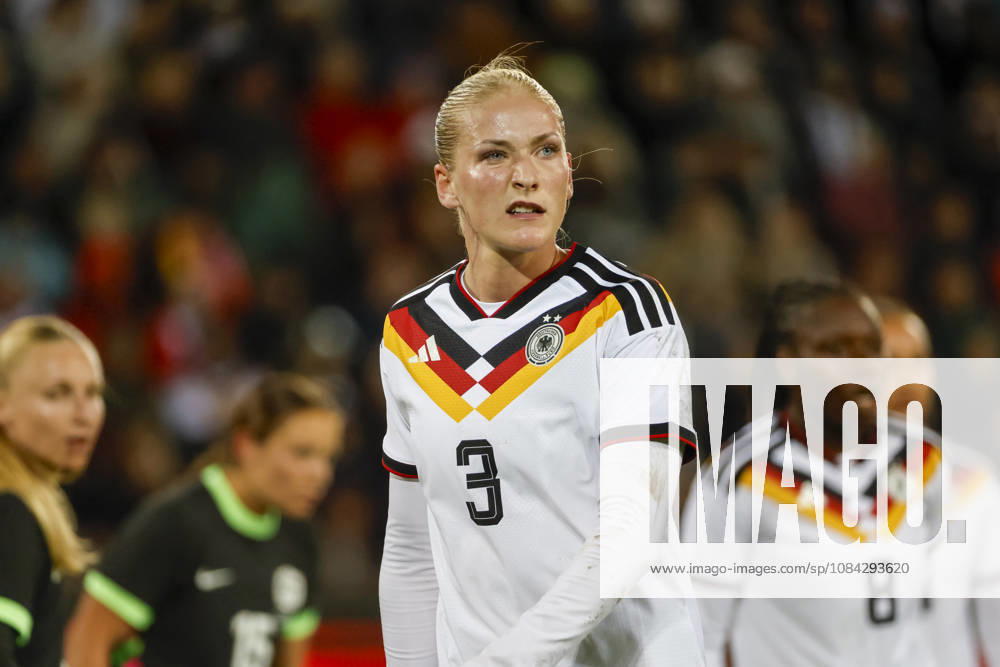 Camilla Küver, Kuver (Deutschland, 03), Mimik, Gesichtsausdruck, Emotion , Deutschland, Fussball, Frauen, Freundschaftsspiel, 2026, Deutschland vs. Australien, 09.10.2026, Karlsruhe BBBank Wildpark Deutschland