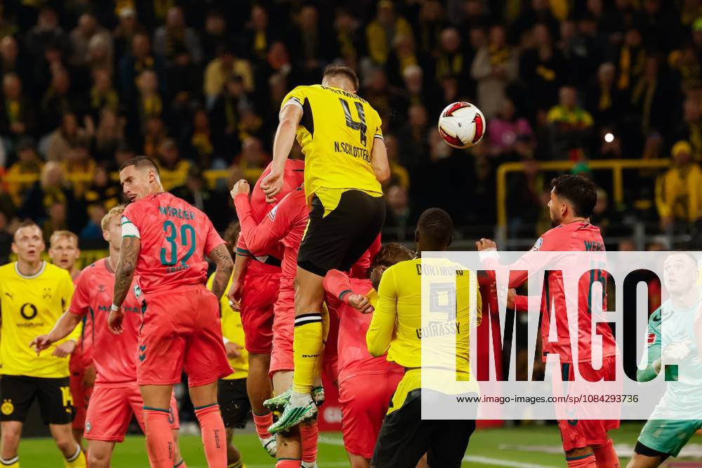 DORTMUND - Nico Schlotterbeck of Borussia Dortmund scored the 2-0 during the Bundesliga match between Borussia Dortmund and SV Werder Bremen at Signal Iduna Park on October 9, 2026, in Dortmund, Germany. MARCEL TER BALS ANP Bundesliga 2026 27 ANPxSportx xMarcelxterxBalsxIVx 571968745 originalFilename: 571968745