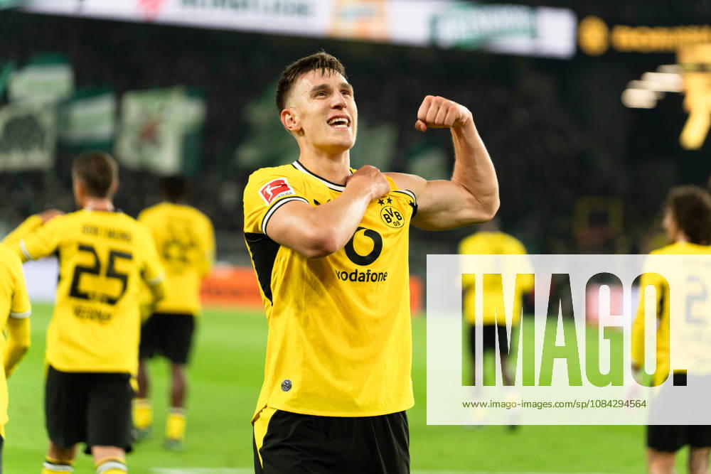 Deutschland: 1. Bundesliga 2026 2027, 5. Spieltag: Borussia Dortmund vs. Werder Bremen 09.10.2026 Signal Iduna Park (Nordrhein-Westfalen) Tor zum 2:0 durch Nico Schlotterbeck (Borussia Dortmund, 4) Jubel Freude Emotionen Torjubel Bizeps