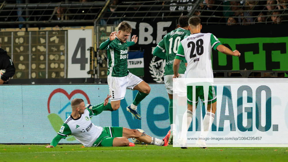 1. FC 1905 Schweinfurt vs. SC Eltersdorf, Sachs-Stadion Football, Regionalliga Bayern 1. FC 1905 Schweinfurt vs. SC Eltersdorf 9 Oct 2026 Sachs-Stadion , Schweinfurt, Germany Image: Tom Feulner (Eltersdorf), Gil Ebner (FC05) DFL REGULATIONS PROHIBIT ANY USE OF PHOTOGRAPHS AS IMAGE SEQUENCES AND OR QUASI-VIDEO