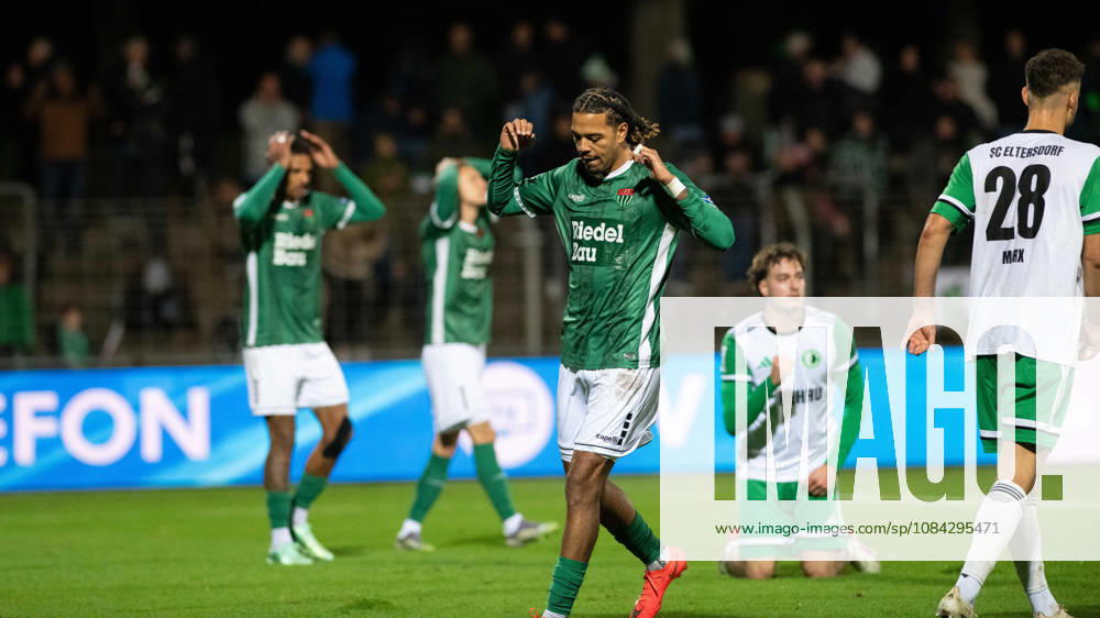 1. FC 1905 Schweinfurt vs. SC Eltersdorf, Sachs-Stadion Football, Regionalliga Bayern 1. FC 1905 Schweinfurt vs. SC Eltersdorf 9 Oct 2026 Sachs-Stadion , Schweinfurt, Germany Image: Morris Adelabu (FC05) misses a big chance towards the end of the match. DFL REGULATIONS PROHIBIT ANY USE OF PHOTOGRAPHS AS IMAGE SEQUENCES AND OR QUASI-VIDEO