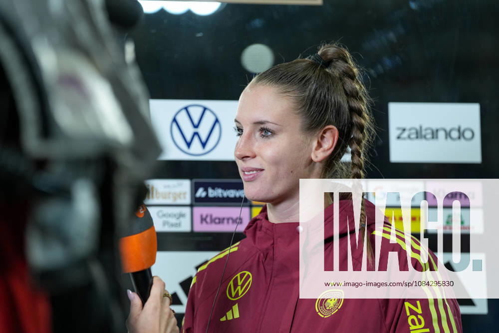 Ena Mahmutovic (Deutschland Frauen-Nationalmannschaft, 01) , Deutschland, Fussball, Länderspiel, Freundschaftsspiel, Testspiel, 2026 2027, Deutschland vs. Australien, 09.10.2026, BBBank Wildpark, Karlsruhe Karlsruhe BBBank Wildpark Baden-Wuerttemberg Deutschland