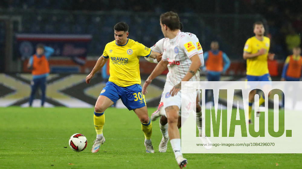 Braunschweig vs Kiel, 2. BL Braunschweig, 09.10.2026, Fußball, Herren, 2. BL, Saison 2026 2027, Eintracht Braunschweig vs. Holstein Kiel: Robin Heußer (Eintracht Braunschweig) Stadion an der Hamburger Straße Niedersachsen Deutschland