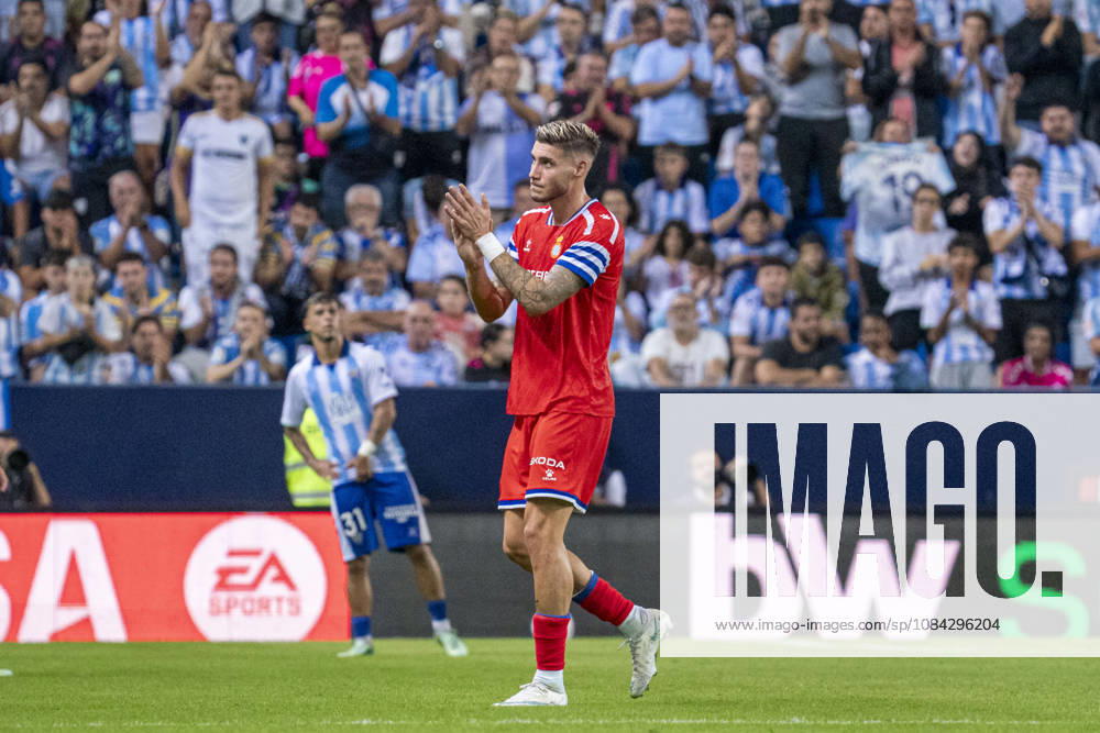 Roberto Fernandez (N9) claps to his old stadium after being substituted during La Liga match between Malaga and RCD Espanyol at the Estadio de la Rosaleda on the 9th of October, 2026 in Malaga, Spain