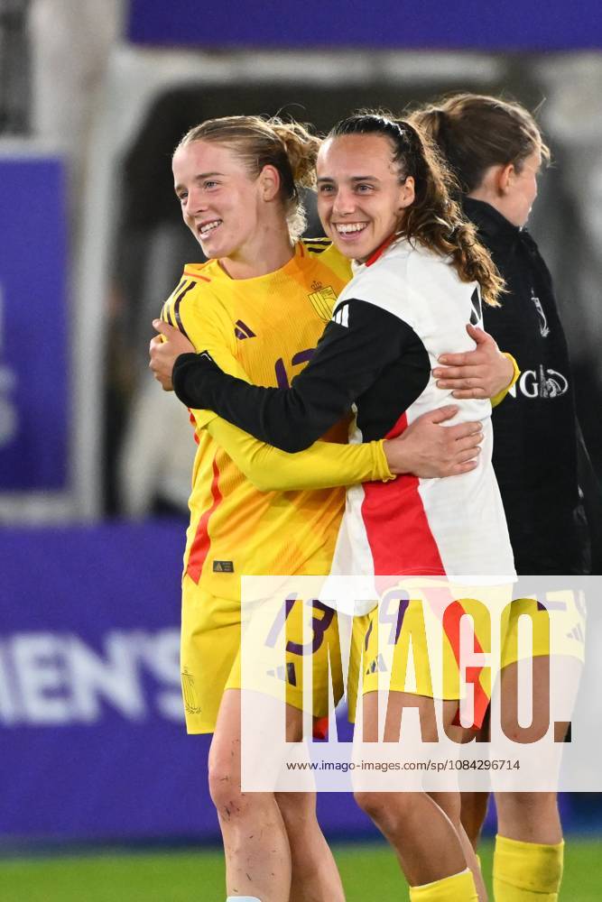 Belgium v Poland - FIFA Women s World Cup 2027 UEFA Qualifiers LEUVEN, BELGIUM - OCTOBER 09 : Dhont Elena forward of Belgium, Mathys Jasmien defender of Belgium during the FIFA Women s World Cup 2027 UEFA European Qualifiers play-offs round 1 path 2 first leg match between Belgium and Poland on October 9, 2026 in Leuven, Belgium, 09 10 2026 Leuven Belgium
