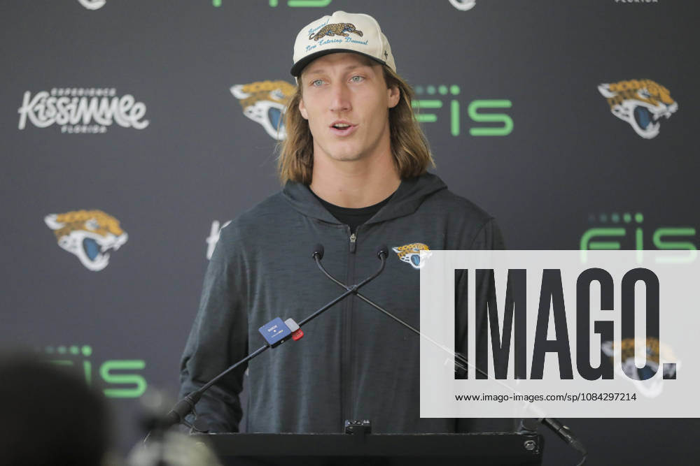 Trevor Lawrence of the Jacksonville Jaguars Q&A during the Jacksonville Jaguars team practise and media as part of the London NFL, American Football Herren, USA Series 2026, at the Grove, Chandler’s Cross, Hertfordshire, England, on 09 October 2026. Jody Demay - Davies SPP