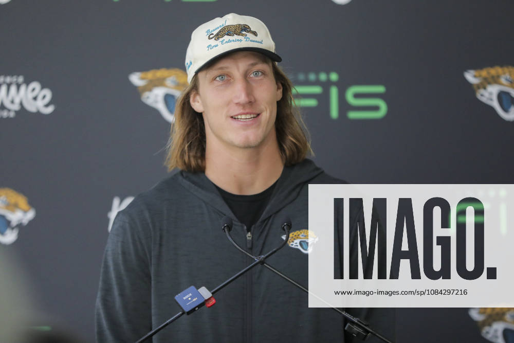 Trevor Lawrence of the Jacksonville Jaguars Q&A during the Jacksonville Jaguars team practise and media as part of the London NFL, American Football Herren, USA Series 2026, at the Grove, Chandler’s Cross, Hertfordshire, England, on 09 October 2026. Jody Demay - Davies SPP