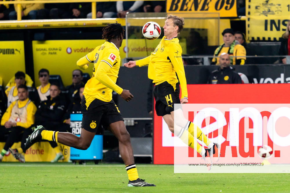 Deutschland: 1. Bundesliga 2026 2027, 5. Spieltag: Borussia Dortmund vs. Werder Bremen 09.10.2026 Signal Iduna Park (Nordrhein-Westfalen) Maximilian Beier (Borussia Dortmund, 14)