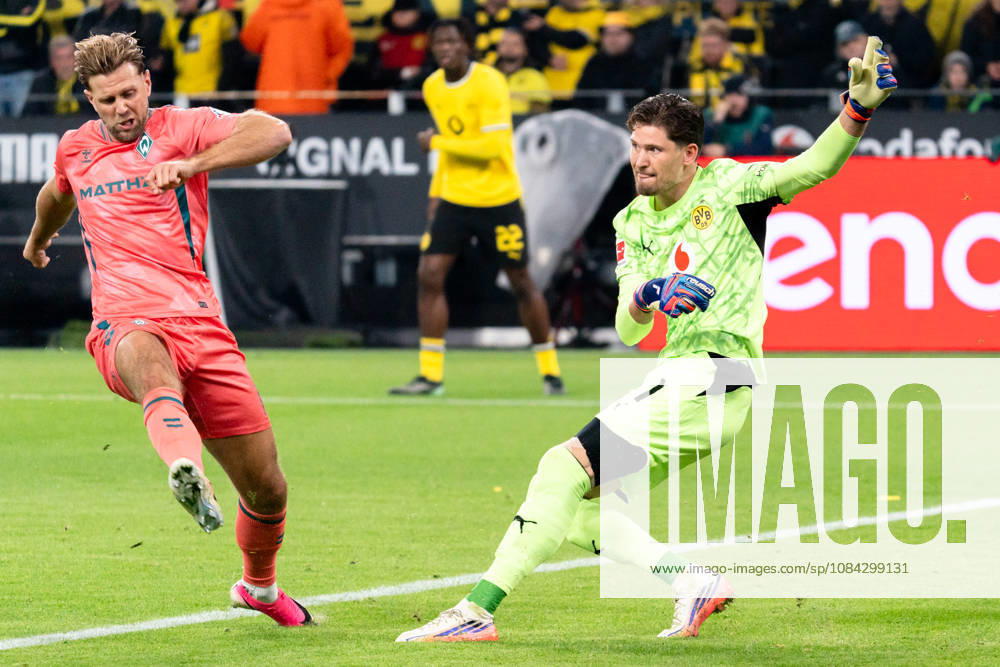 Deutschland: 1. Bundesliga 2026 2027, 5. Spieltag: Borussia Dortmund vs. Werder Bremen 09.10.2026 Signal Iduna Park (Nordrhein-Westfalen) Gregor Kobel (Borussia Dortmund, 1) Niclas Füllkrug ( 10)
