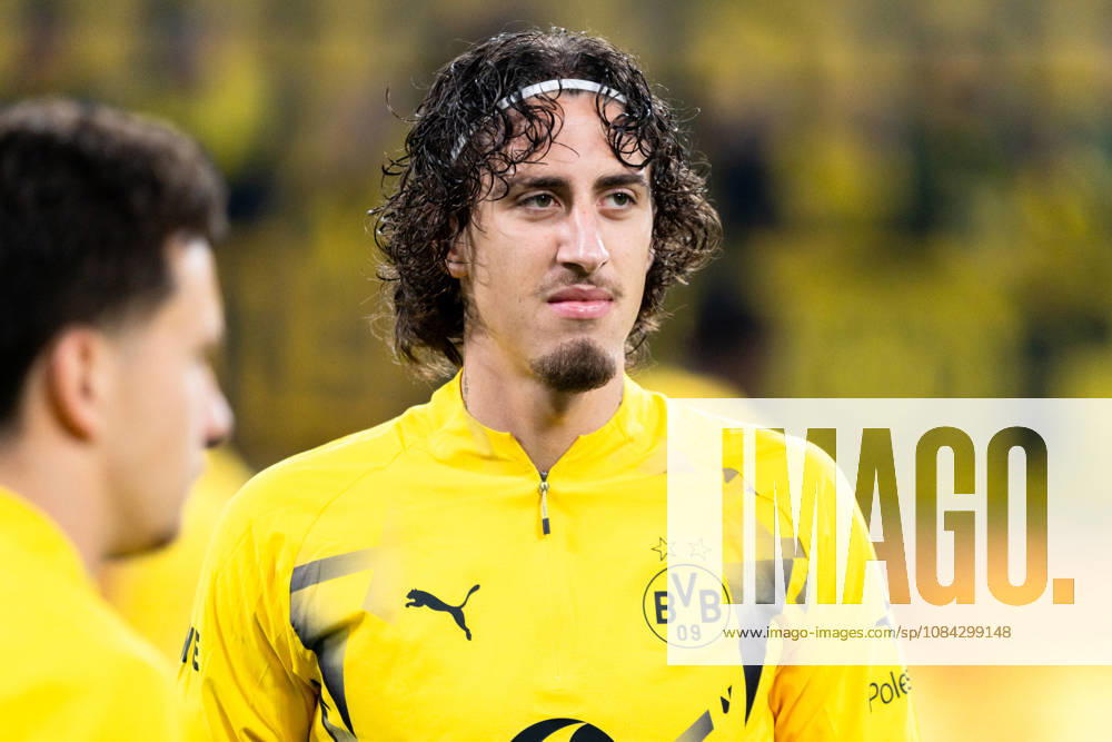 Deutschland: 1. Bundesliga 2026 2027, 5. Spieltag: Borussia Dortmund vs. Werder Bremen 09.10.2026 Signal Iduna Park (Nordrhein-Westfalen) Fabio Silva (Borussia Dortmund, 21) Portrait Porträt beim Aufwärmen