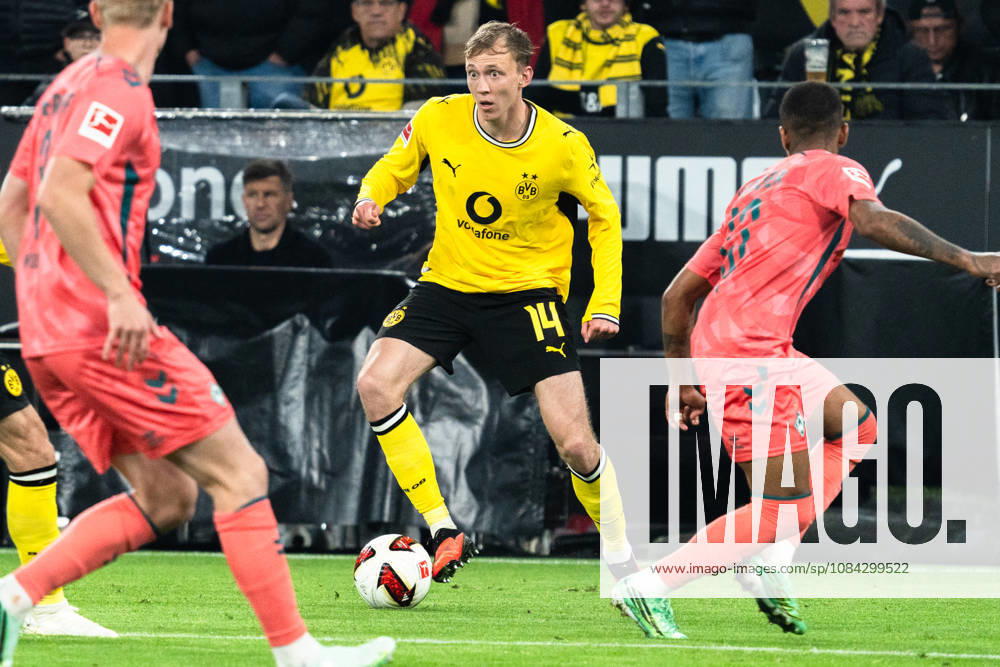 Deutschland: 1. Bundesliga 2026 2027, 5. Spieltag: Borussia Dortmund vs. Werder Bremen 09.10.2026 Signal Iduna Park (Nordrhein-Westfalen) Maximilian Beier (Borussia Dortmund, 14)