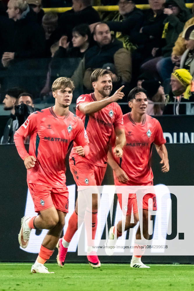 Deutschland: 1. Bundesliga 2026 2027, 5. Spieltag: Borussia Dortmund vs. Werder Bremen 09.10.2026 Signal Iduna Park (Nordrhein-Westfalen) Tor zum 2:2 durch Niclas Füllkrug ( 10) Jubel Freude Emotionen Torjubel