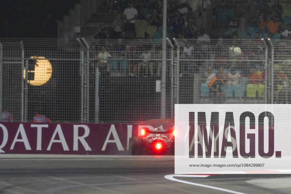 Sergio Perez crashed his Cadillac at Turn 4 Turn 5 during SQ1, smashing the front nose into the barriers,Friday, 9 October , Singapore Grand Prix 2026, Marina Bay Street Circuit, Singapore 2026. Singapore Singapore - ZUMAc251 20261009_znp_c251_027