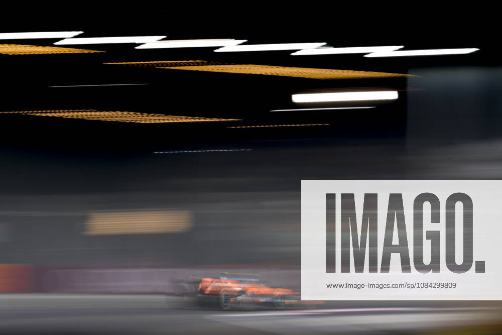 Oscar Piastri of McLaren in action during SQ1, Friday, 9 October , Singapore Grand Prix 2026, Marina Bay Street Circuit, Singapore 2026. Singapore Singapore - ZUMAc251 20261009_znp_c251_028