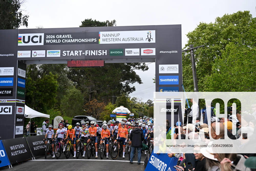 2026 UCI Gravel World Championships Picture by Zac Williams SWpix.com - 10 10 2026 - Cycling - 2026 UCI Gravel World Championships - Nannup, Western Australia, Australia - Womens Elite - Riders line up on the start line