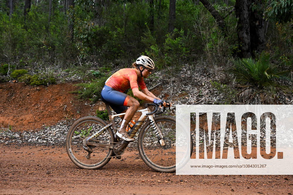 2026 UCI Gravel World Championships Picture by Zac Williams SWpix.com - 10 10 2026 - Cycling - 2026 UCI Gravel World Championships - Nannup, Western Australia, Australia - Womens Elite - Larissa Hartog (Netherlands)