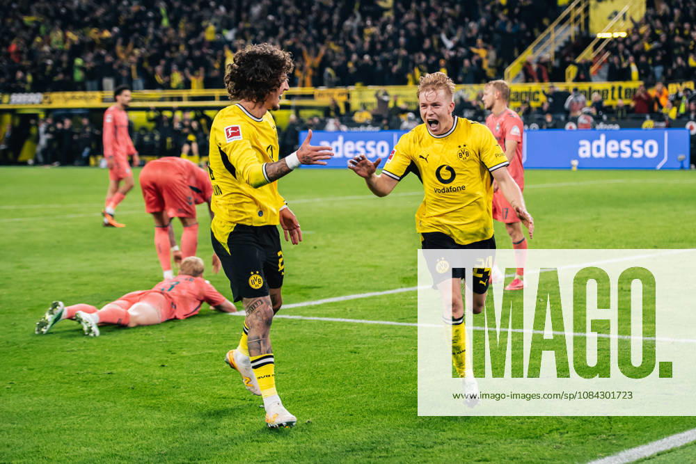 Borussia Dortmund v SV Werder Bremen - Bundesliga 2026 27 Daniel Svensson of Borussia Dortmund celebrates his goal with Fabio Silva of Borussia Dortmund during the Bundesliga match between Borussia Dortmund and SV Werder Bremen at Signal Iduna Park in Dortmund, Germany, on October 9, 2026. Dortmund Germany