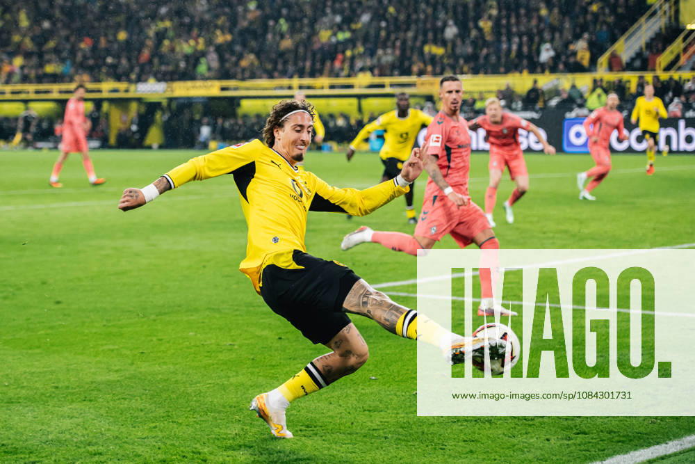 Borussia Dortmund v SV Werder Bremen - Bundesliga 2026 27 Fabio Silva of Borussia Dortmund in action during the Bundesliga match between Borussia Dortmund and SV Werder Bremen at Signal Iduna Park in Dortmund, Germany, on October 9, 2026. Dortmund Germany