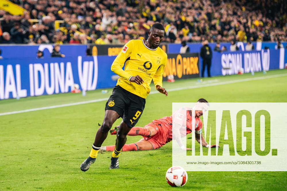 Borussia Dortmund v SV Werder Bremen - Bundesliga 2026 27 Serhou Guirassy of Borussia Dortmund in action against Marco Friedl during the Bundesliga match between Borussia Dortmund and SV Werder Bremen at Signal Iduna Park in Dortmund, Germany, on October 9, 2026. Dortmund Germany