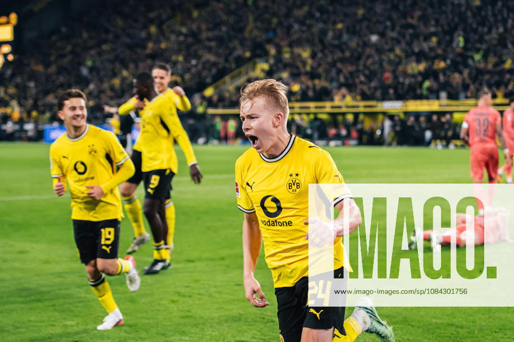 Borussia Dortmund v SV Werder Bremen - Bundesliga 2026 27 Daniel Svensson of Borussia Dortmund celebrates his goal during the Bundesliga match between Borussia Dortmund and SV Werder Bremen at Signal Iduna Park in Dortmund, Germany, on October 9, 2026. Dortmund Germany