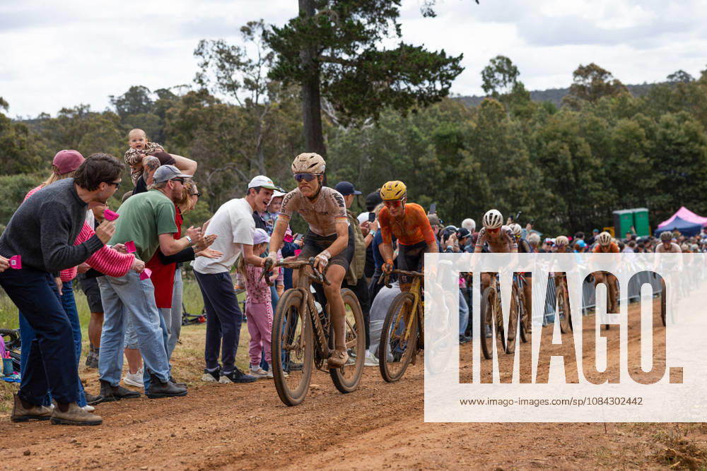 2026 UCI Gravel World Championships Picture by James Raison SWpix.com - 10 10 2026 - Cycling - 2026 UCI Gravel World Championships - Nannup, Western Australia, Australia - Womens Elite - Rosa Klöser (Germany), Marianne Vos (Netherlands)
