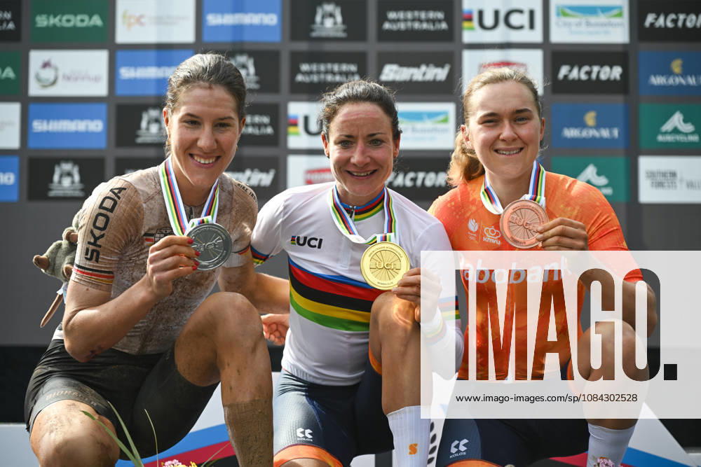 2026 UCI Gravel World Championships Picture by Zac Williams SWpix.com - 10 10 2026 - Cycling - 2026 UCI Gravel World Championships - Nannup, Western Australia, Australia - Womens Elite Podium - Marianne Vos (Netherlands) wins the Gold Medal to become World Champion with Rosa Klöser (Germany) receiving the Silver Medal and Larissa Hartog (Netherlands) receiving the Bronze Medal