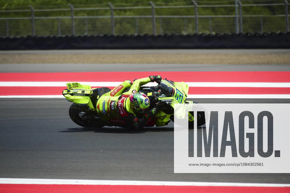 (261010) -- LOMBOK, Oct. 10, 2026 -- Pertamina Enduro VR46 Racing Team s Franco Morbidelli of Italy races during the qualifying 2 at the Pertamina Grand Prix of Indonesia 2026 at Mandalika International circuit in Lombok, Indonesia, Oct. 10, 2026. ) (SP)INDONESIA-LOMBOK-MOTOGP-GRAND PRIX OF INDONESIA-QUALIFYING 2 Zulkarnain