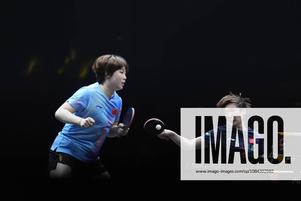 (261010) -- BEIJING, Oct. 10, 2026 -- Wang Manyu(R) Kuai Man of China compete during the women s doubles final match against Harimoto Miwa Hayata Hina of Japan at 2026 World Table tennis, Tischtennis (WTT) China Smash in Beijing, China, Oct. 10, 2026. ) (SP)CHINA-BEIJING-TABLE TENNIS-WTT-CHINA SMASH-WOMEN S DOUBLES (CN) XiexHan
