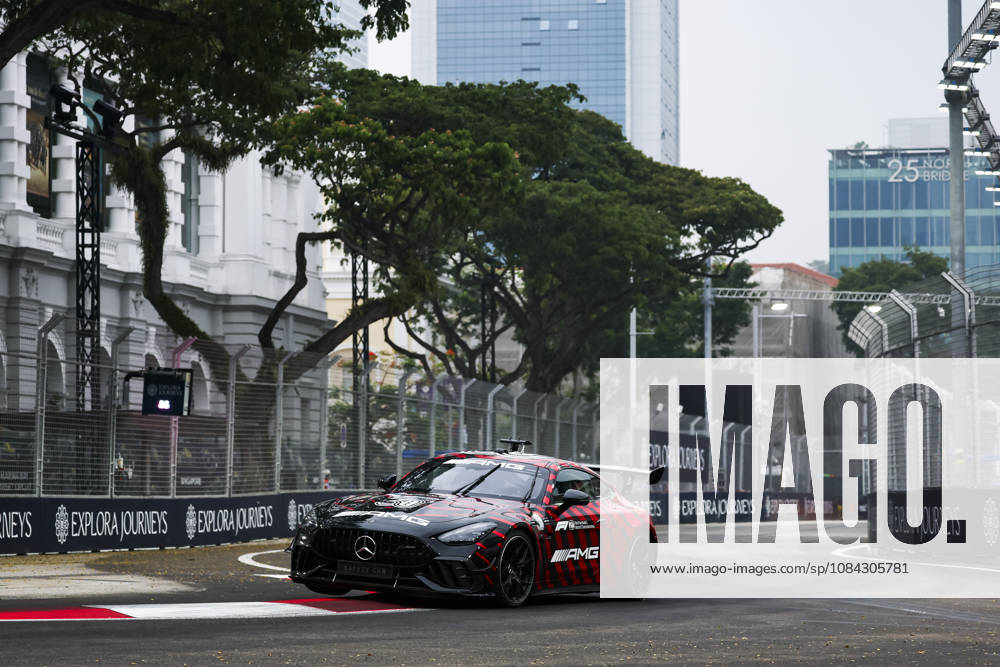 F1 - SINGAPORE GRAND PRIX 2026 Safety car, rain, pluie, during the 2026 Formula 1 Singapore Grand Prix, 17th round of the 2026 Formula One World Championship, WM, Weltmeisterschaft from October 9 to 11, 2026 on the Marina Bay Street Circuit, in Singapore, Singapore - SingaporeSingapore