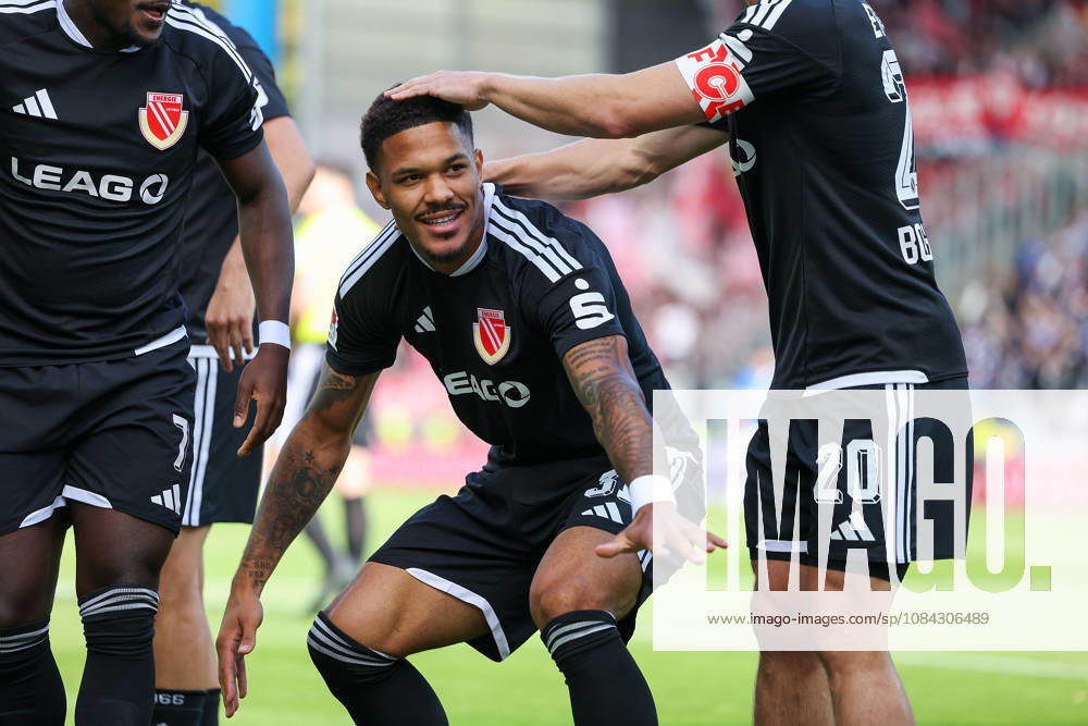 2026.10.10 Fussball 2.Bundesliga SV Darmstadt 98 - Energie Cottbus v.l., Justin Butler (Energie Cottbus) and Teammates seen celebrating after scoring goal to 0:1