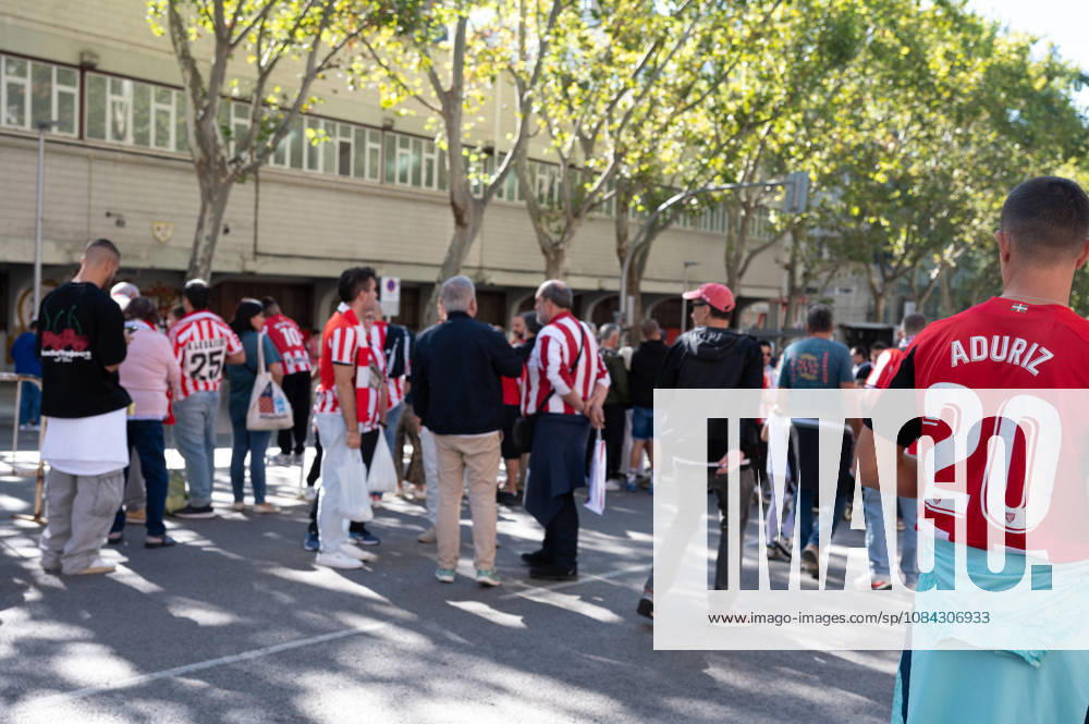 ESP: LaLiga EA Sports Rayo Vallecano v Athletic Club fans of athletic during LaLiga EA Sports between Rayo Vallecano v Athletic Club played at Vallecas Stadium in Madrid on October 10, 2026 in Spain Spain Futbol