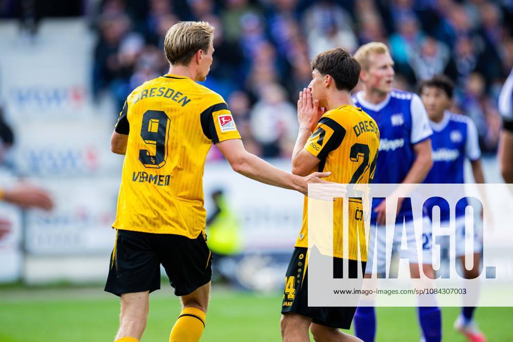 Fußball, 2026 2027, 2. Bundesliga, 7. Spieltag, VfL Osnabrück - SG Dynamo Dresden: (L-R) Vincent Vermeij (Dresden), Patrice Covic (Dresden) DFL REGULATIONS PROHIBIT ANY USE OF PHOTOGRAPHS AS IMAGE SEQUENCES AND OR QUASI-VIDEO.