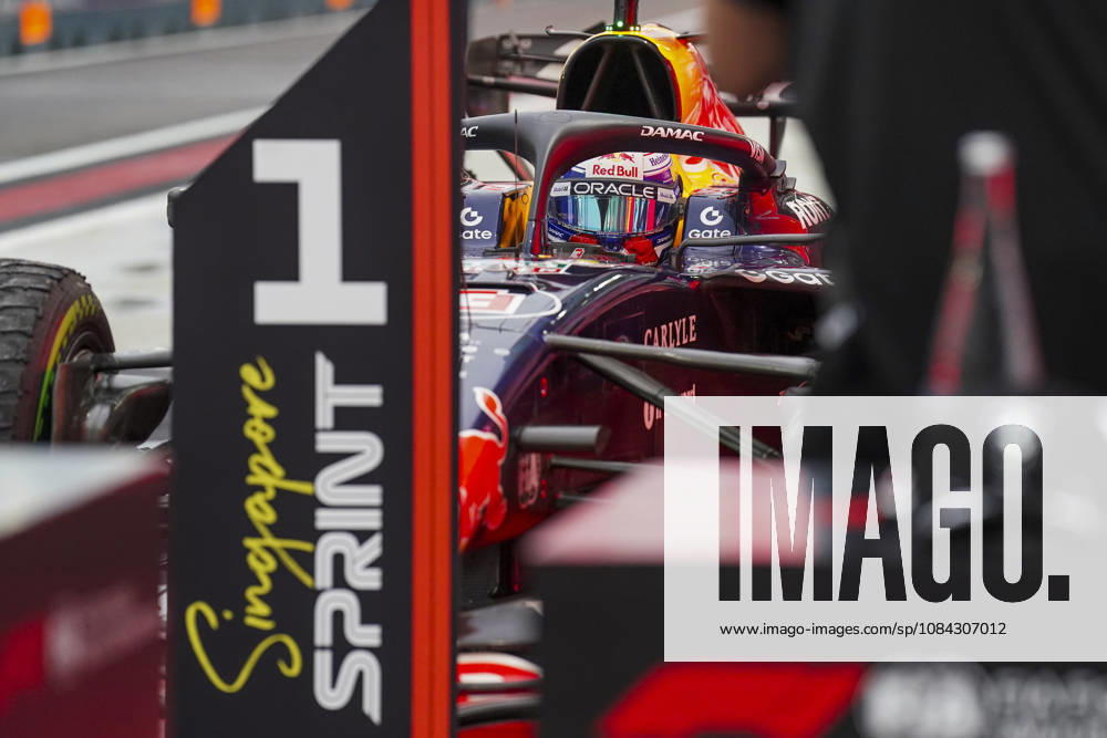 FORMULA 1 SINGAPORE AIRLINES SINGAPORE GRAND PRIX 2026 Max Verstappen (NED) 3 Red Bull Racing in parc ferme after winning the Sprint Race during the Formula 1 Singapore Airlines Singapore Grand Prix 2026, Round 17 of the 2026 Formula 1 World Championship, WM, Weltmeisterschaft from 9th - 11th October 2026 at the Marina Bay Street Circuit, Singapore. Credit: Robbie Hoad Every Second Media Editorial use only. All images are copyright Every Second Media Limited. No images may be reproduced without prior permission.