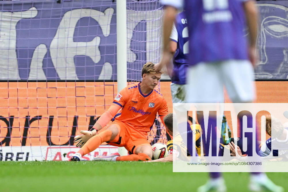 2. Bundesliga - 26 27 - VfL Osnabrück - Dynamo Dresden am 10.10.2026 an der Bremer Brücke in Osnabrück Tor zum 0:1. Torschuetze Torschütze Niklas Hauptmann (Dresden) mit dem Treffer zum 0:1