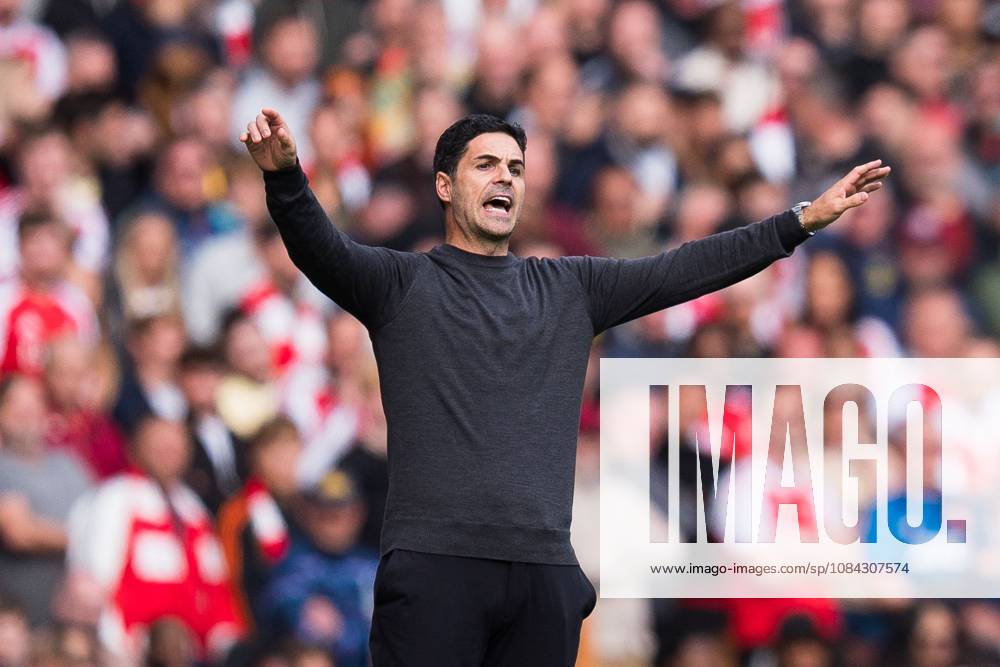 Arsenal Manager Mikel Arteta gives his players instructions Arsenal v Leeds United, Premier League, Football, Emirates Stadium, London, UK - 10 Oct 2026London Emirates Stadium United Kingdom