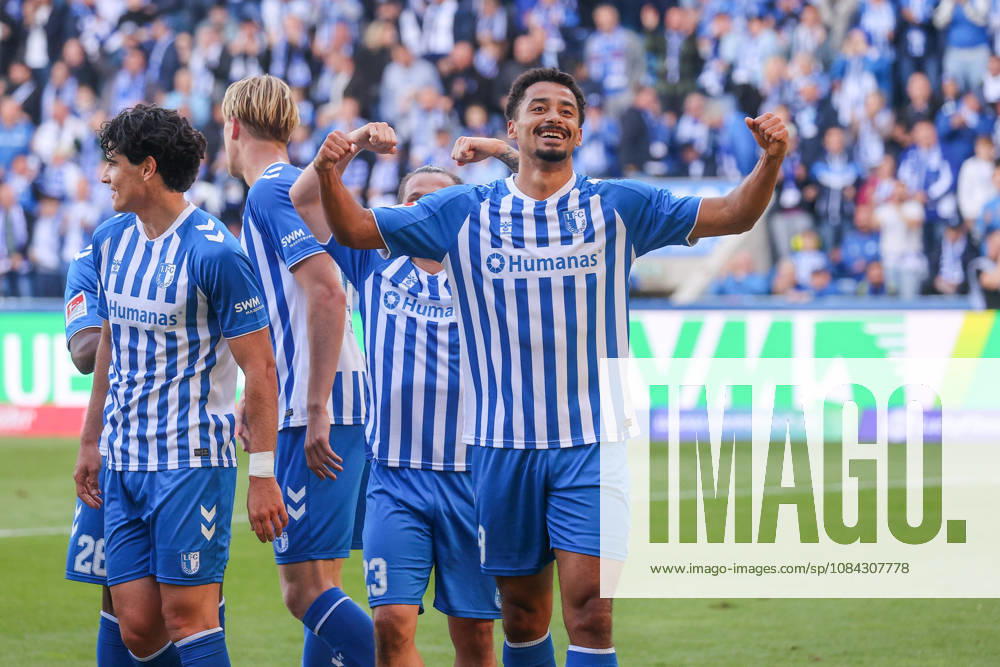Fussball - 2.Bundesliga 1.FC Magdeburg - Hannover 96, v.l. Jubel nach dem 2:0 durch Emmanuel Iyoha (Magdeburg, 8) Magdeburg