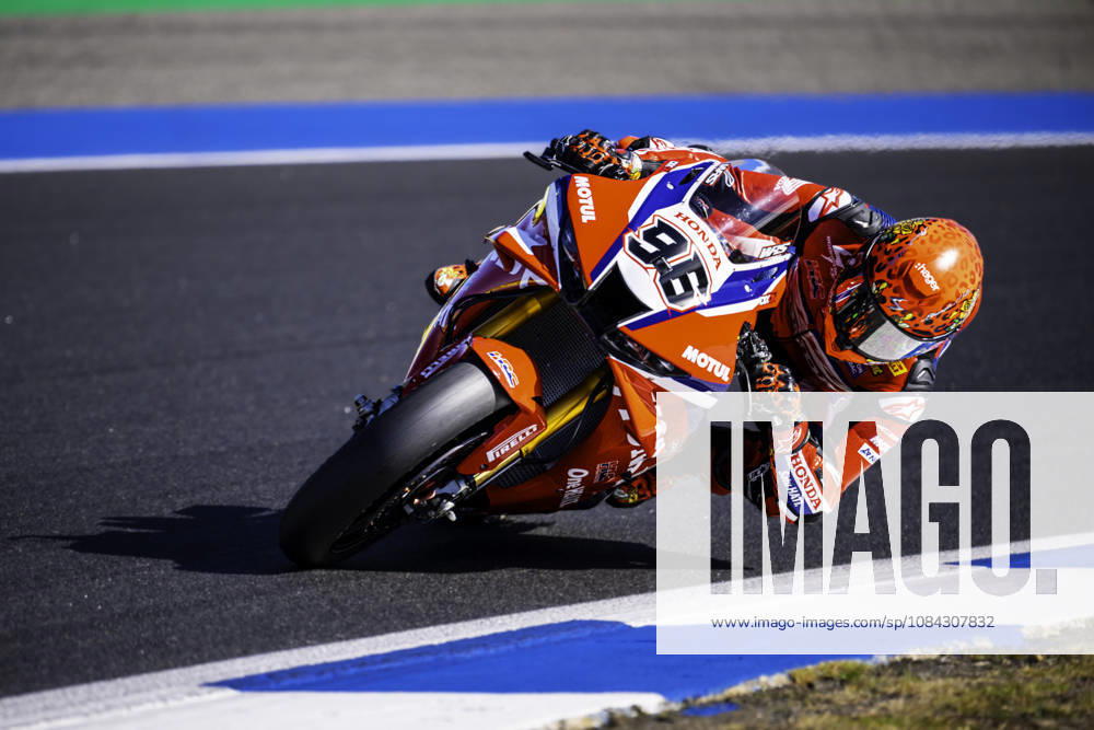 Jake Dixon of Honda HRC in action during the Superpole of the FIM Superbike World Championship, WM, Weltmeisterschaft at Circuito Estoril on October 10, 2026 in Cascais, Portugal. Cascais Portugal - ZUMAr200 20261010_zsp_r200_021
