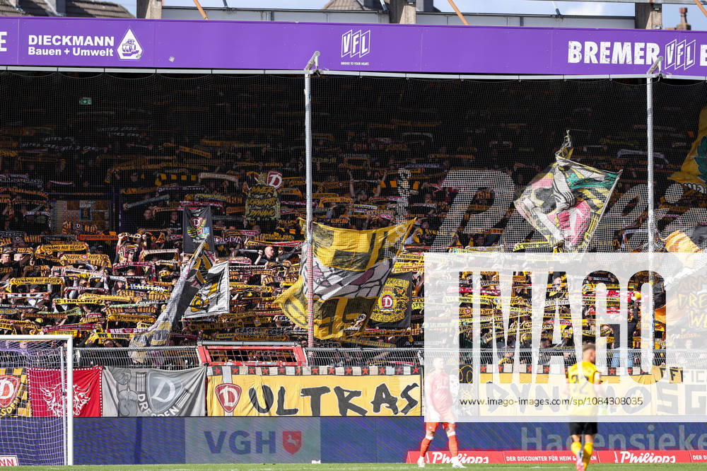 2026.10.10, Fußball, 2. Bundesliga, VfL Osnabrück - SG Dynamo Dresden, Stadion an der Bremer Brücke, 7.Spieltag, Saison 2026 2027: Dresden Fans im Gaestebliock DFB regulations prohibit any use of photographs as image sequences and or quasi-video. Photo: WilkowskixPressefotoKochx Niedersachsen Deutschland