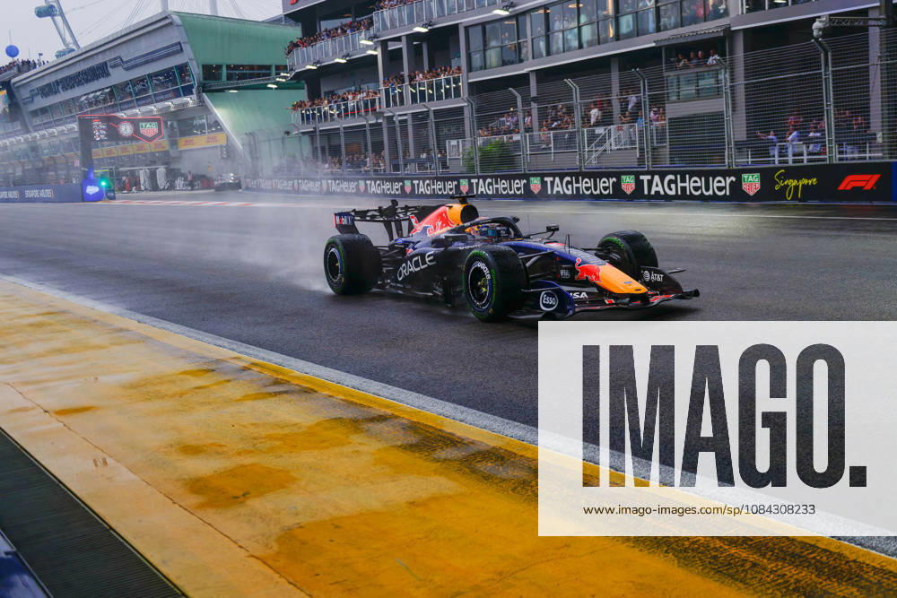 10th October 2026; Marina Bay, Singapore; Formula 1, Singapore Grand Prix, Sprint Race and Qualifying Day; Max Verstappen (3) of the Netherlands and Oracle Red Bull Racing 2nd place at lap 2 DavidxAsh