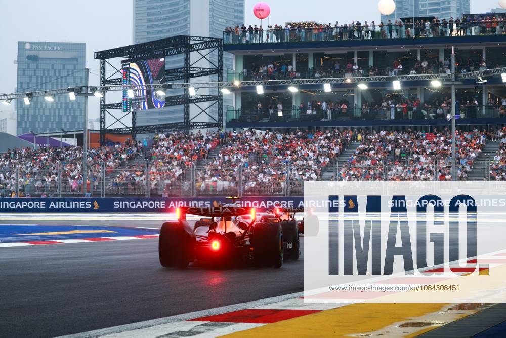 01 NORRIS Lando (gbr), McLaren F1 Team MCL40, action 81 PIASTRI Oscar (aus), McLaren F1 Team MCL40, action F1 GP 17 Singapore 2026 F1 GP 17 Singapore 2026 81 PIASTRI Oscar (aus), McLaren F1 Team MCL40, action F1 GP 17 Singapore 2026 Singapore