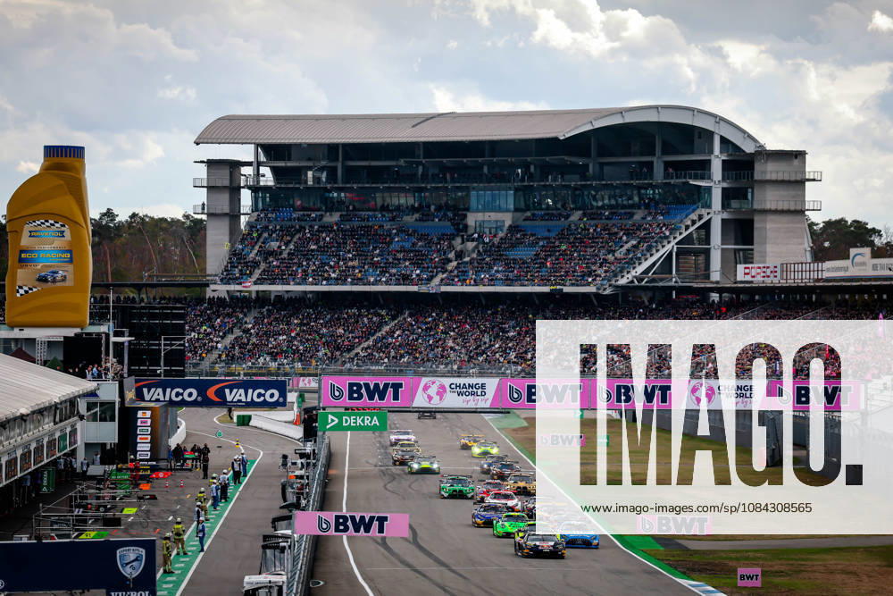 DTM, 15. + 16. Rennen Hockenheim 2026 130 Lamborghini Temerario GT3, ABT Sportsline: Luca Engstler, 22 Mercedes-AMG GT3 EVO, Landgraf Motorsport: Lucas Auer - picture by Gruppe C Photography Sachsenring Germany