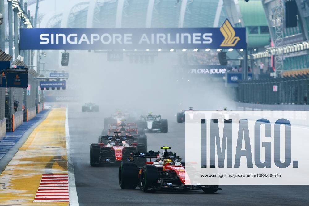 44 HAMILTON Lewis (gbr), Scuderia Ferrari SF-26, action F1 GP 17 Singapore 2026 F1 GP 17 Singapore 2026 81 PIASTRI Oscar (aus), McLaren F1 Team MCL40, action F1 GP 17 Singapore 2026 Singapore