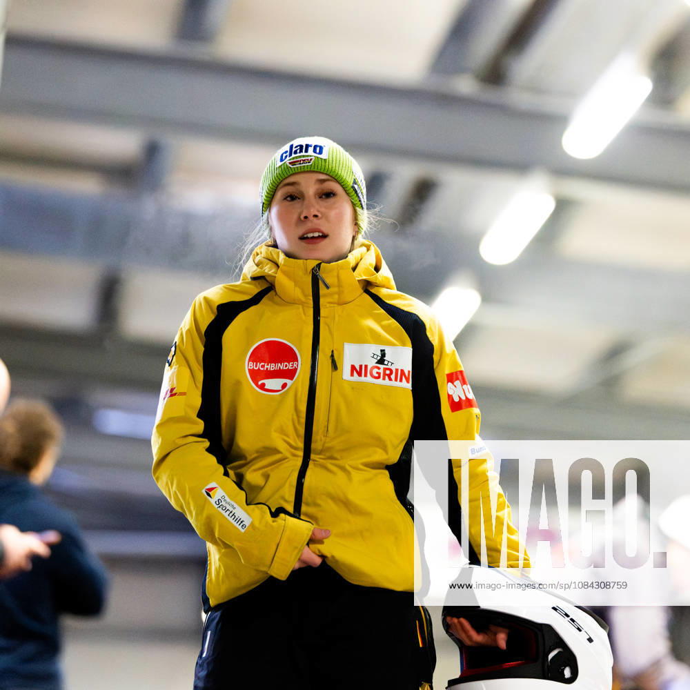 GER, Bob Bobsport, Saison 26 27, Frauen, Zentrale Leistungspruefung im Bobsport Anschubtest Traditionell haben sich die deutschen Piloten im Bobsport gemeinsam mit ihren Anschiebern in Oberhof zum Kräftemessen getroffen. 98559 Oberhof LOTTO Thüringen EISARENA Oberhof Trainingshalle Startanlage Thüringen Deutschland