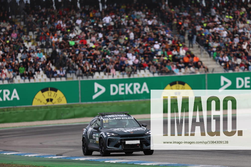 Hockenheim, Deutschland 09.- 11. Oktober 2026: DTM - 2026 - Saisonfinale - Hockenheimring - Samstag Rennen 1 Im Bild: Cupra DTM Safetycar Hockenheimring Baden Württemberg